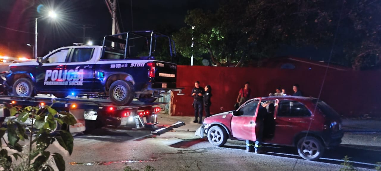 Además de los oficiales, un ciudadano terminó herido. Además de los oficiales, un ciudadano terminó herido.
