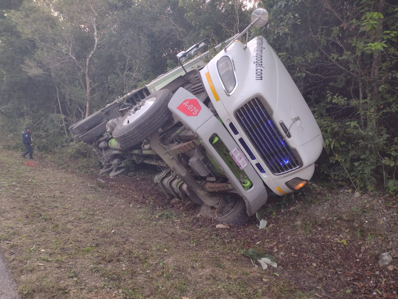 El accidente se registró en la carretera del Libramiento entre las carreteras de Mérida-Valladolid