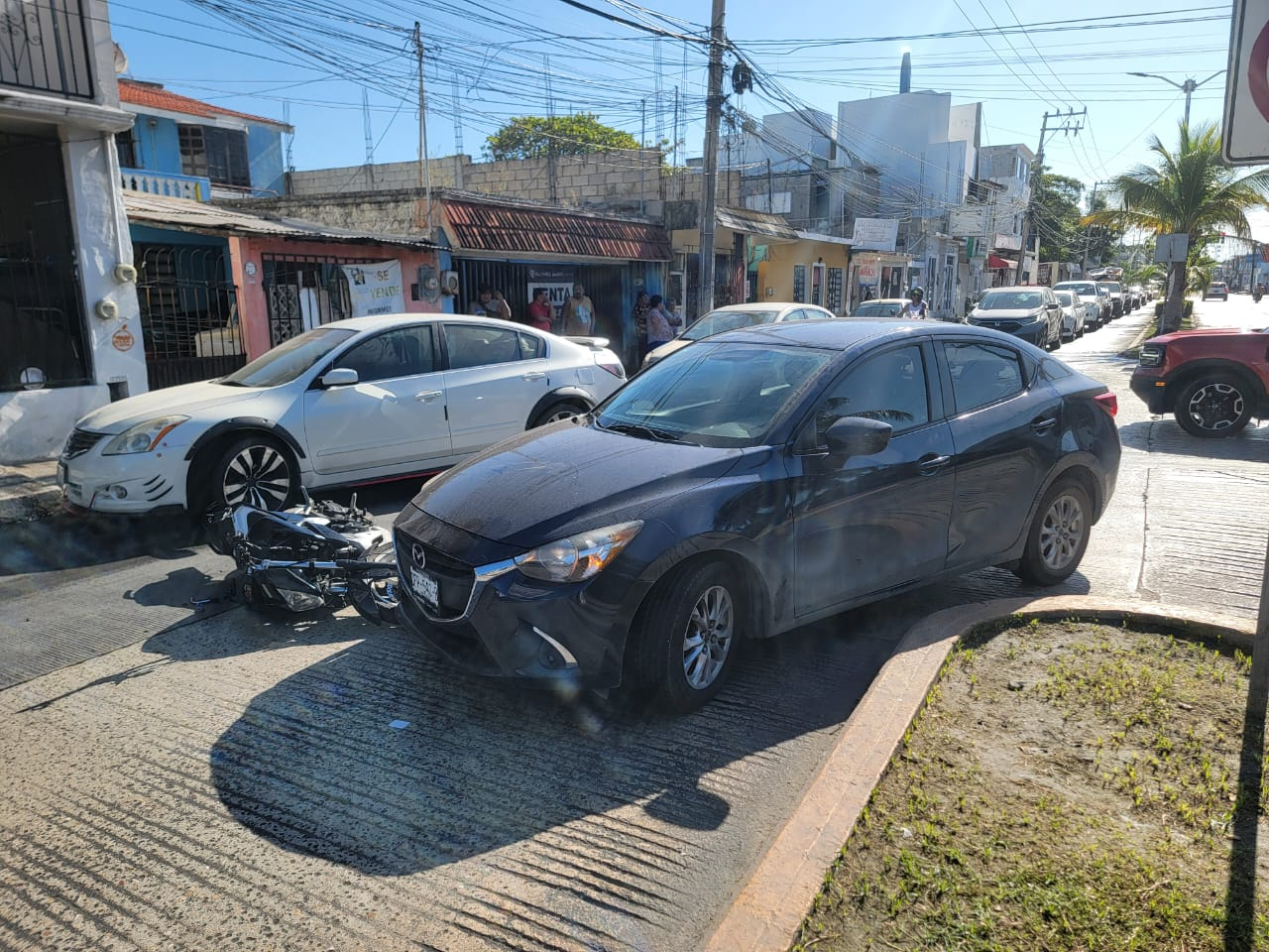 Accidentes viales en Ciudad del Carmen generan congestionamiento vial 