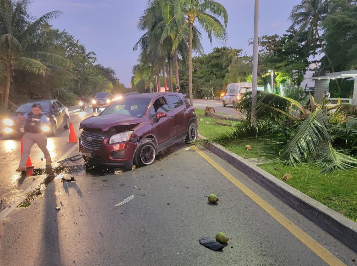 La vía en donde ocurrió el accidente sufrió tráfico por una hora La vía en donde ocurrió el accidente sufrió tráfico por una hora