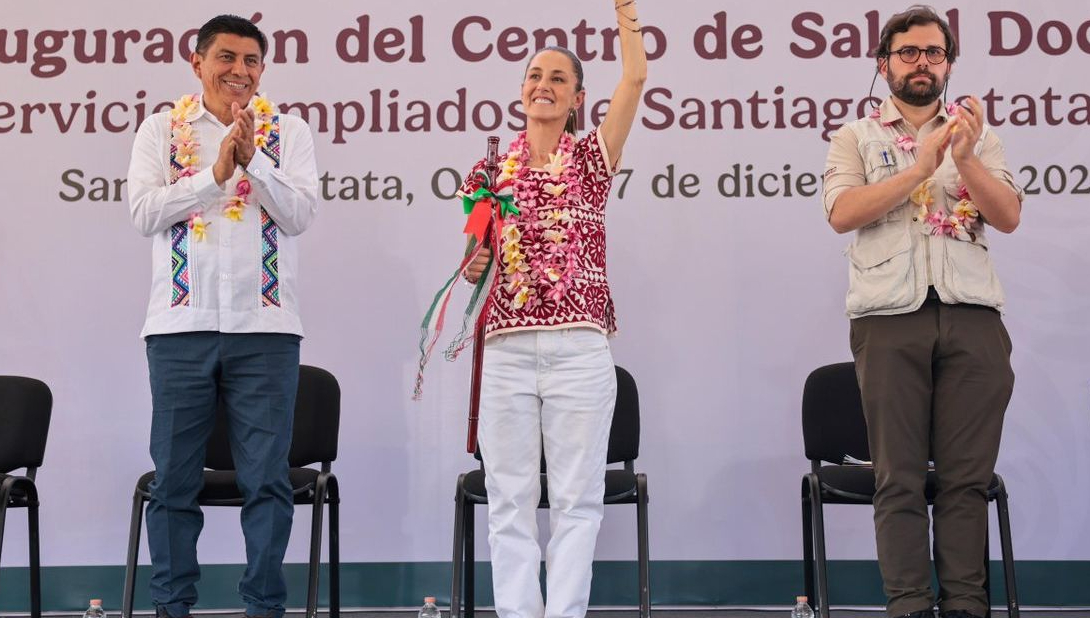 La presidenta de México inauguró en Santiago Astata, Oaxaca, un Centro de Salud Docente La presidenta de México inauguró en Santiago Astata, Oaxaca, un Centro de Salud Docente