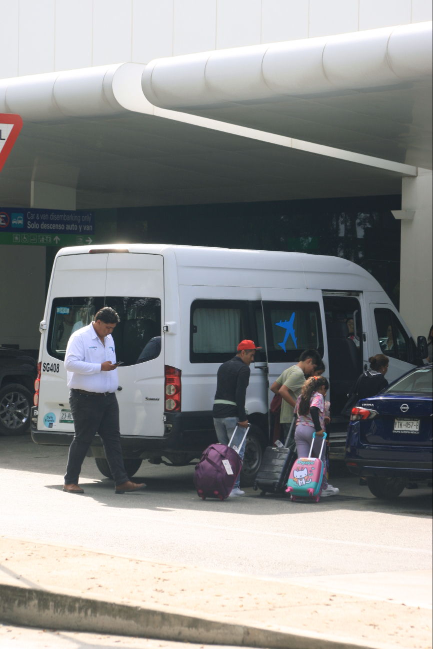 Algunas empresas reportaron atrasos, por lo que recomendaron verificar, antes de salir, el estatus de los viajes Algunas empresas reportaron atrasos, por lo que recomendaron verificar, antes de salir, el estatus de los viajes