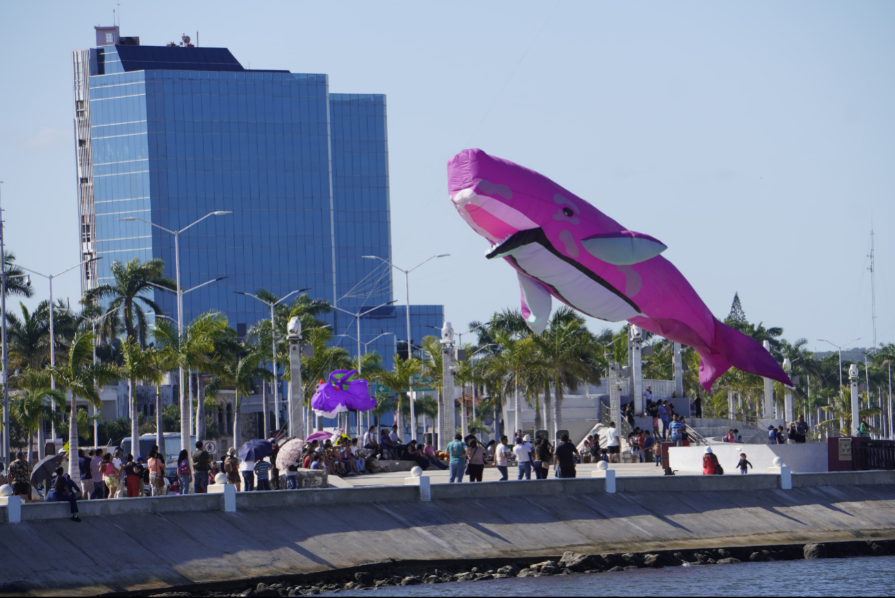 Desde animales a caricaturas dieron color al malecón Desde animales a caricaturas dieron color al malecón