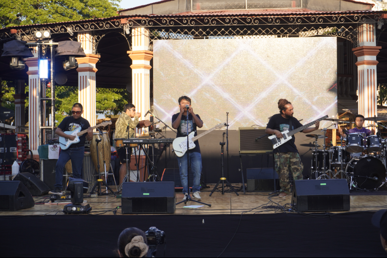  Música de reggae y hip hop ambientan el Parque Principal de Campeche   