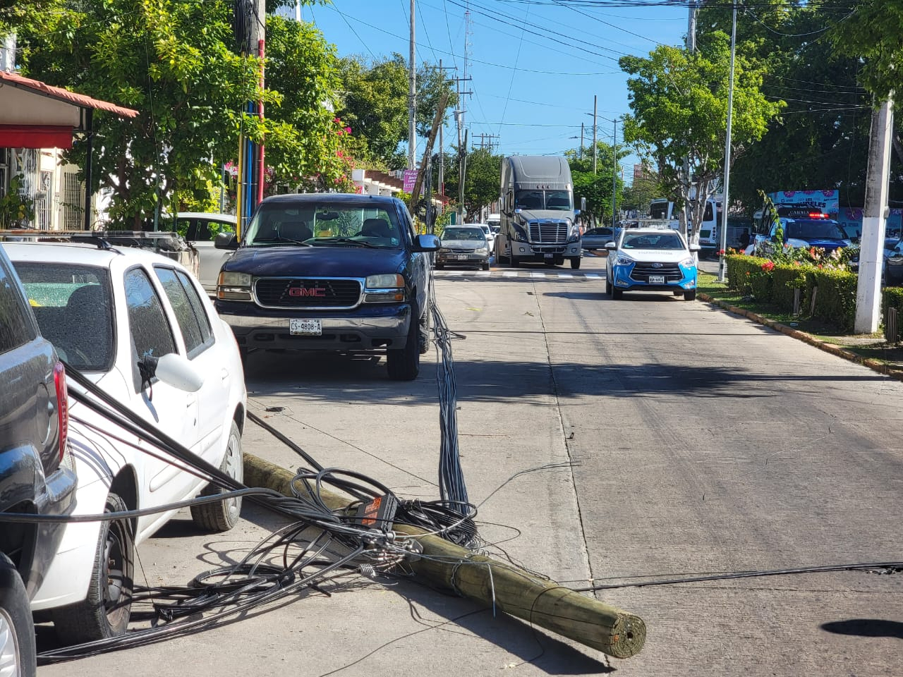Detienen a trailero por causar destrozos en la Colonia Pallas de Ciudad del Carmen