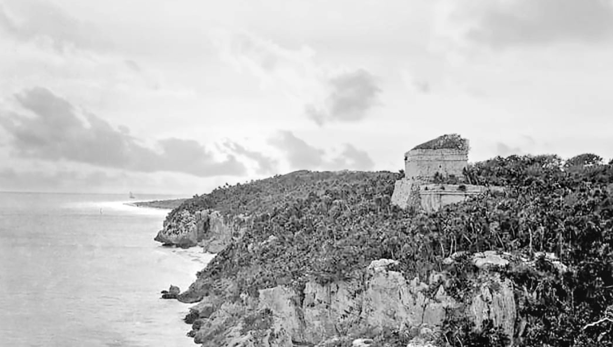 La zona arqueológica de Tulum es de las más visitadas en Quintana Roo por los turistas nacionales y extranjeros La zona arqueológica de Tulum es de las más visitadas en Quintana Roo por los turistas nacionales y extranjeros