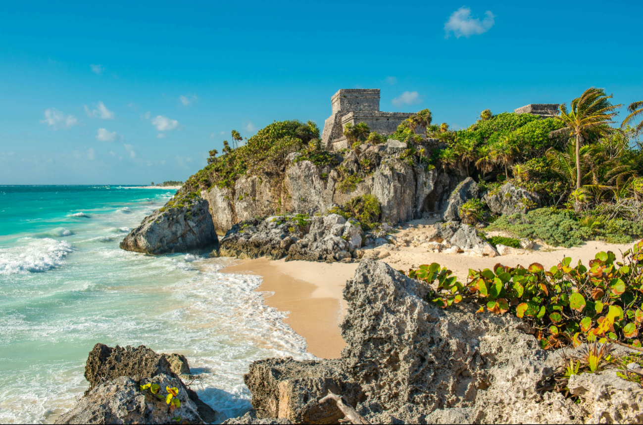 Tulum es un icónico sitio arqueológico maya, el cual es visitado por miles de personas al año Tulum es un icónico sitio arqueológico maya, el cual es visitado por miles de personas al año