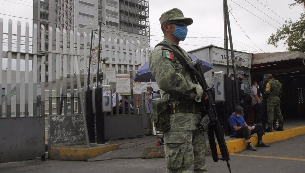 La militarización de la seguridad pública presenta tanto ventajas como desafíos La militarización de la seguridad pública presenta tanto ventajas como desafíos