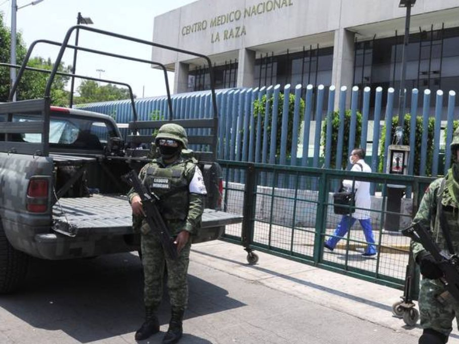 La militarización de la seguridad pública presenta tanto ventajas como desafíos La militarización de la seguridad pública presenta tanto ventajas como desafíos