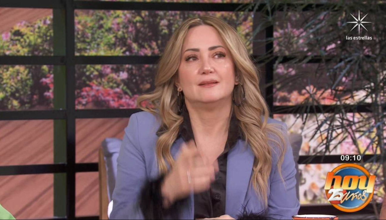 Andrea Legarreta envía emotivo mensaje del Día de las madres: "El primer año sin ti" 