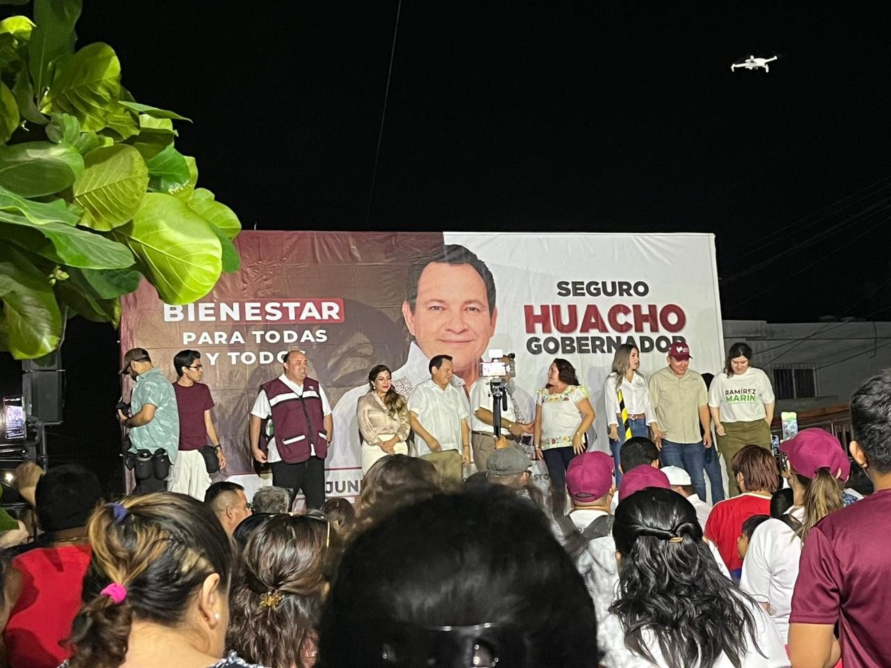 Así se desarrolla el mitin de "Huacho" Díaz Mena en Progreso Así se desarrolla el mitin de "Huacho" Díaz Mena en Progreso