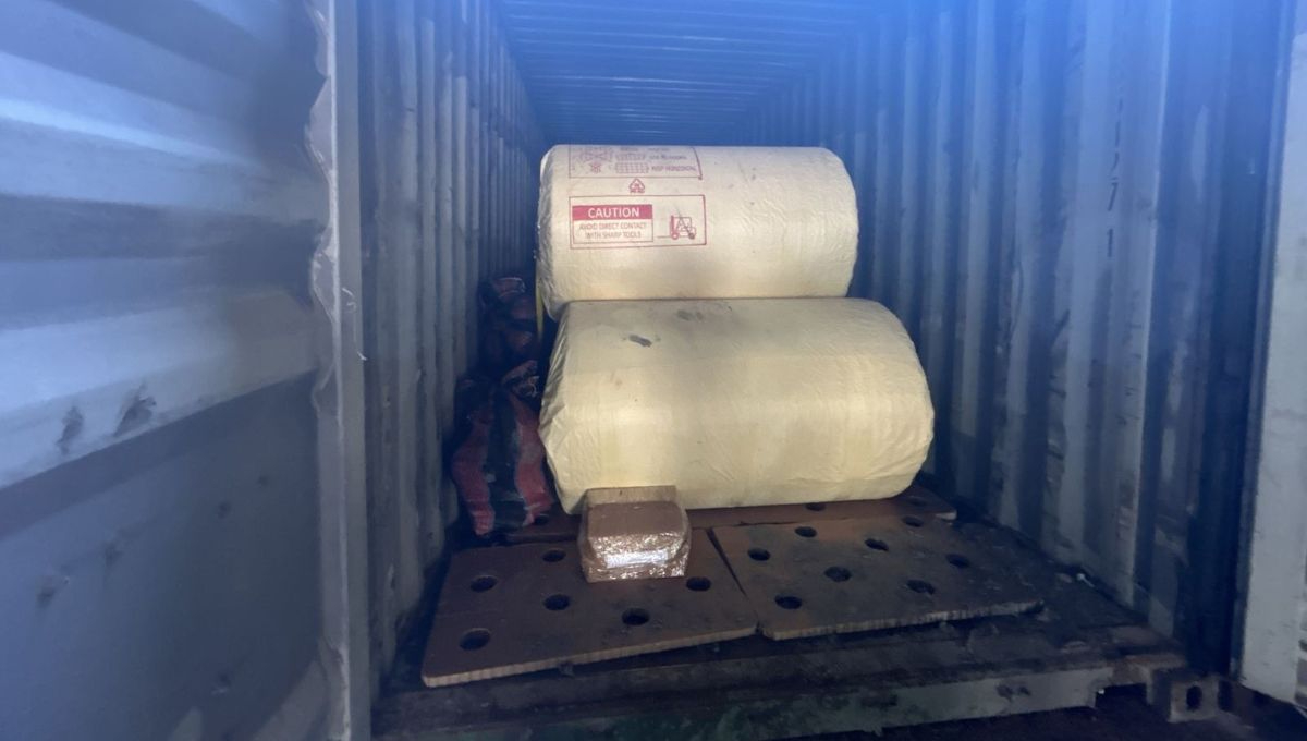 Elementos de la Secretaría de Marina realizaron un importante decomiso de cocaína en el puerto de Lázaro Cárdenas Elementos de la Secretaría de Marina realizaron un importante decomiso de cocaína en el puerto de Lázaro Cárdenas