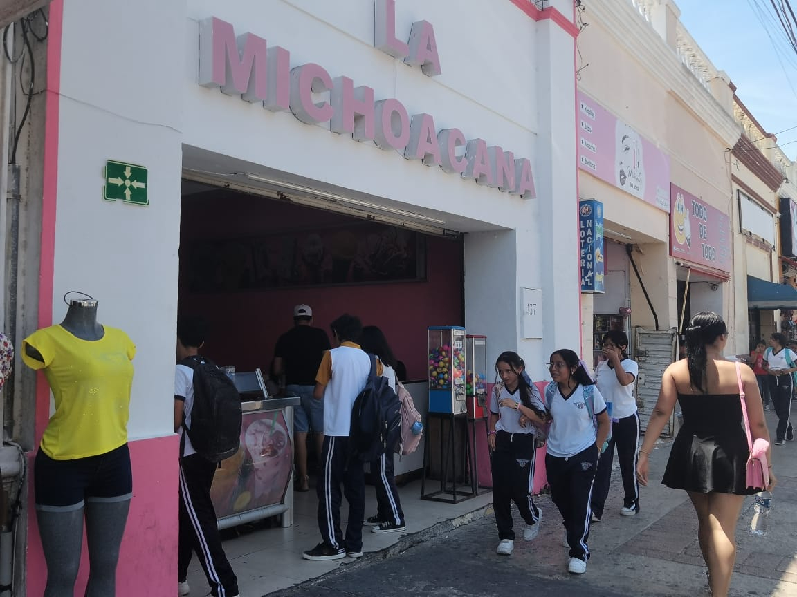 Los puestos de helados han registrado grandes ventas Los puestos de helados han registrado grandes ventas