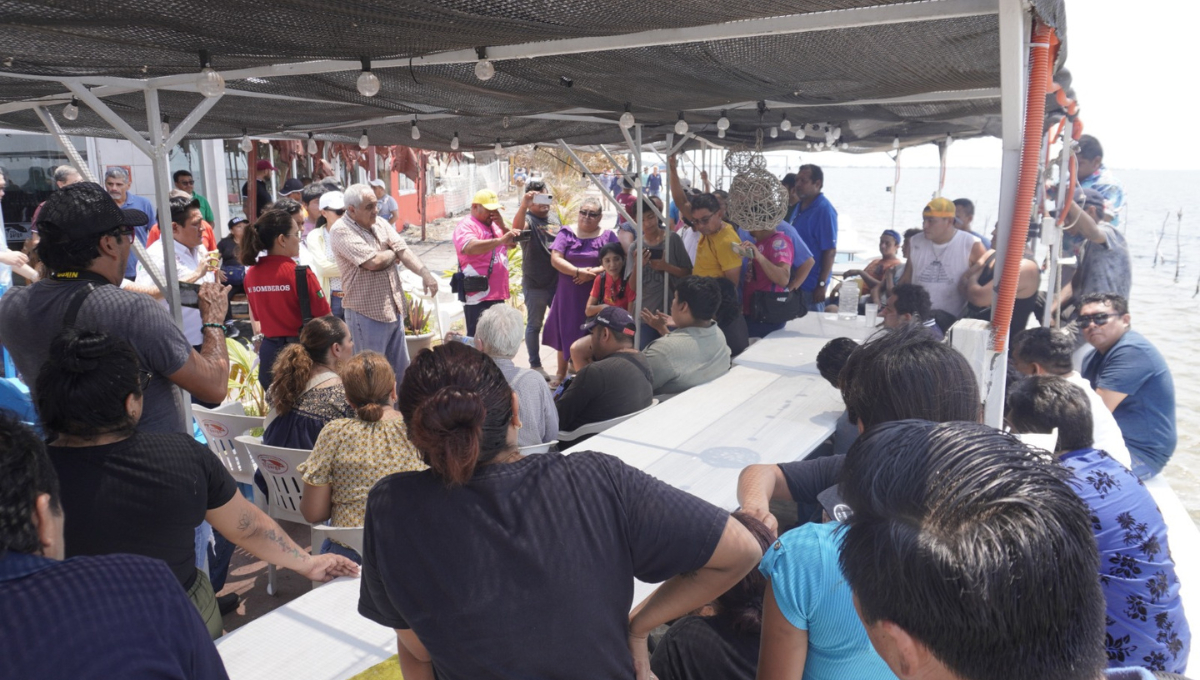 Gobierno de Campeche anuncia apoyo a empresarios víctimas de incendio 