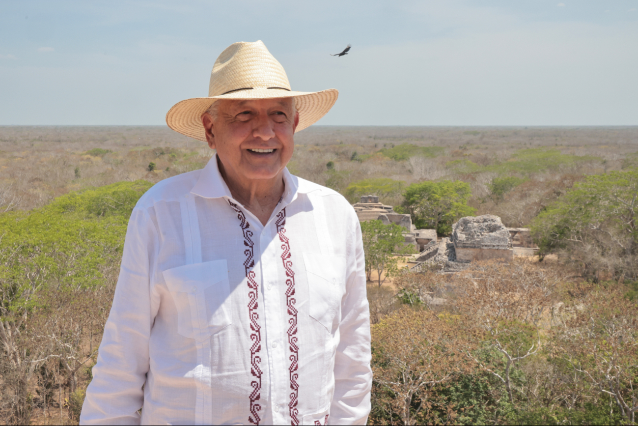 AMLO estuvo en Edzná y Ek Balam AMLO estuvo en Edzná y Ek Balam
