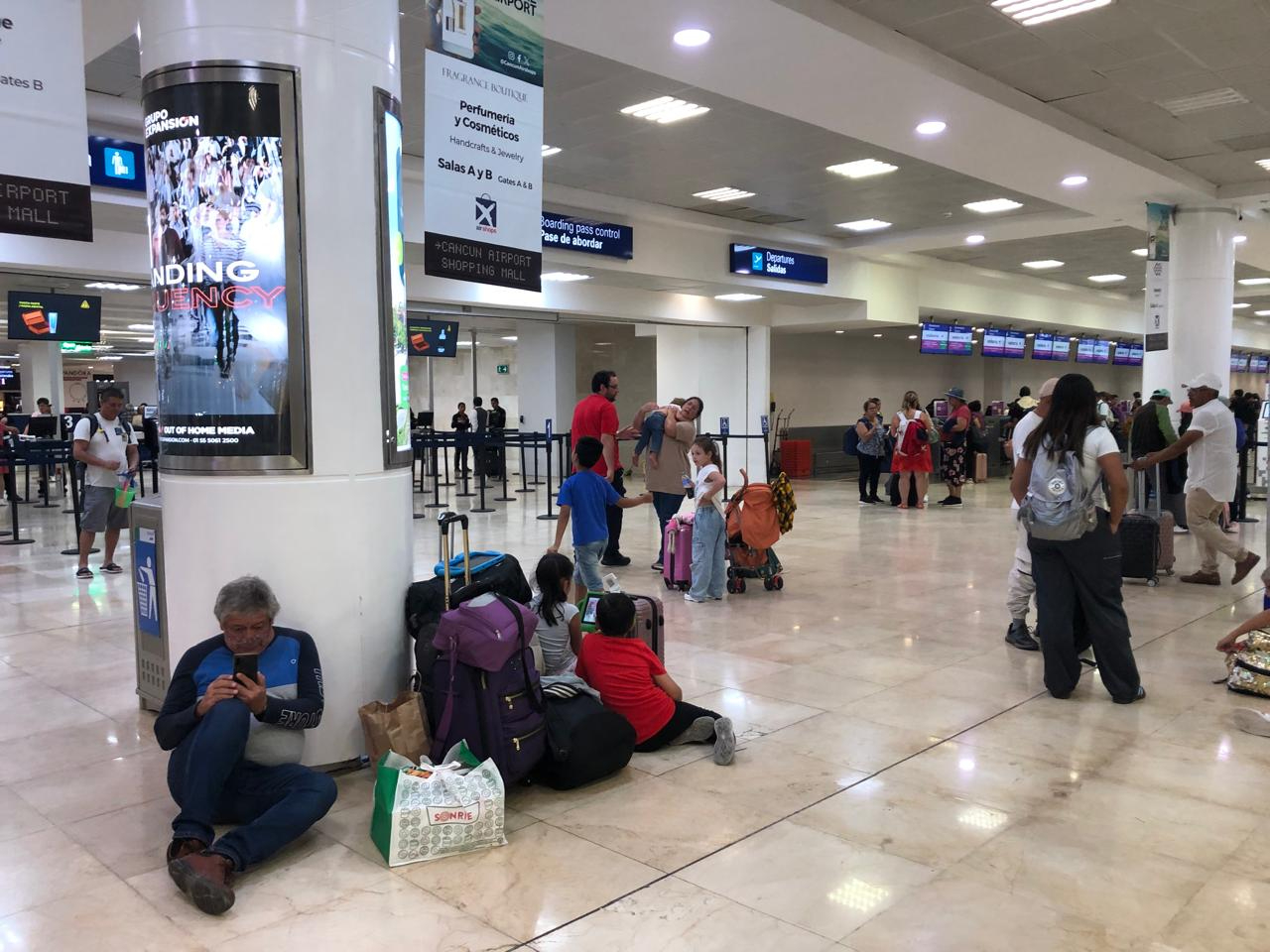 Aerus cancela vuelos a Mérida y Cozumel en el aeropuerto de Cancún
