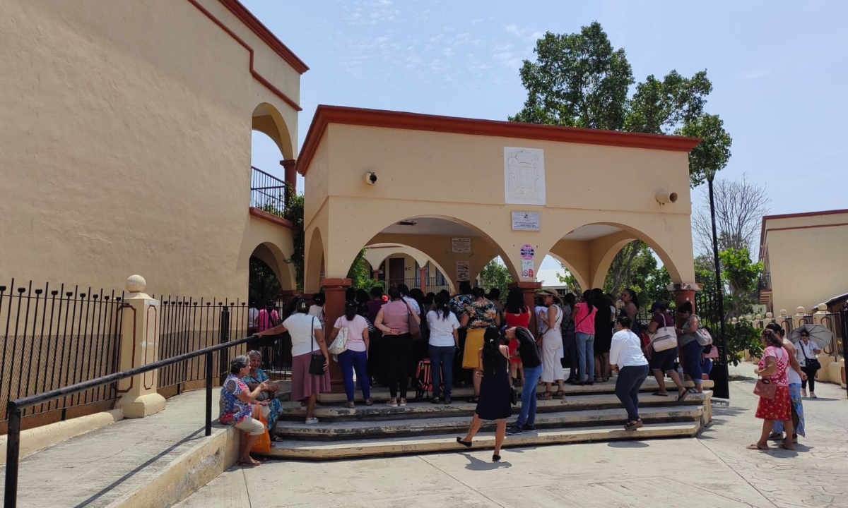 Por calor extremo reducen horario escolar en Campeche   