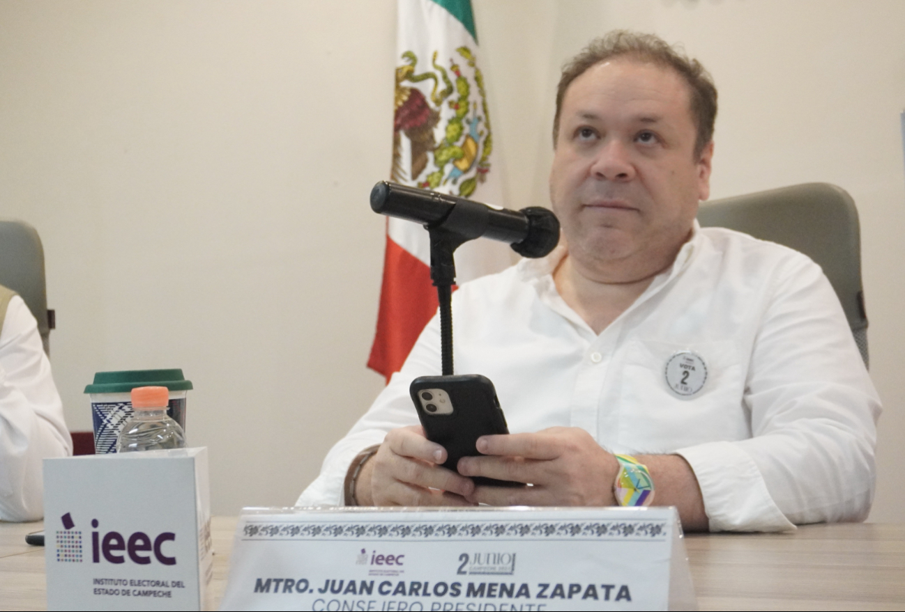 Vocal ejecutivo del Instituto Nacional Electoral (INE-Campeche), Fernando Balmes Pérez. Vocal ejecutivo del Instituto Nacional Electoral (INE-Campeche), Fernando Balmes Pérez.