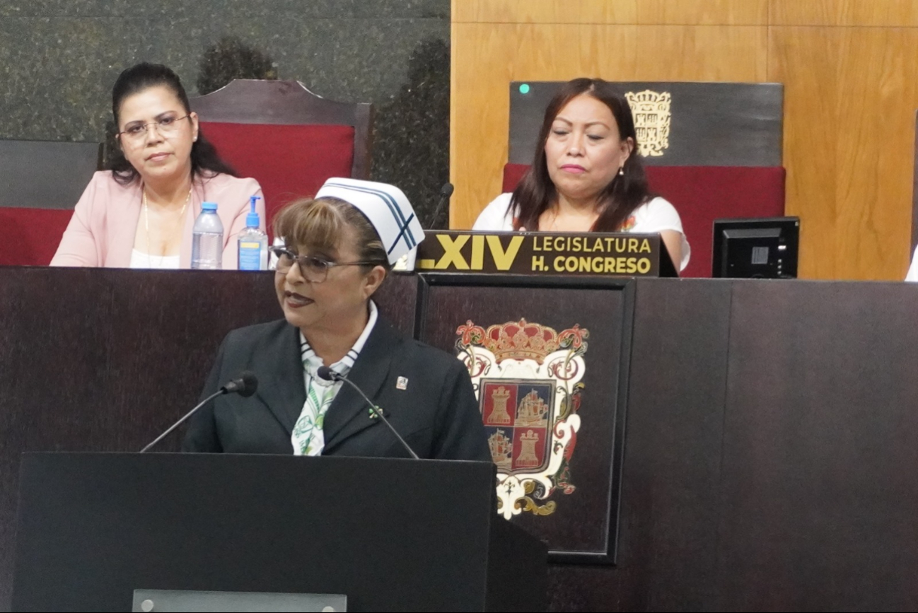 En sesión solemne, el Poder Legislativo de Campeche hizo la entrega del “Al Mérito a la Enfermería Campechana 2024” En sesión solemne, el Poder Legislativo de Campeche hizo la entrega del “Al Mérito a la Enfermería Campechana 2024”