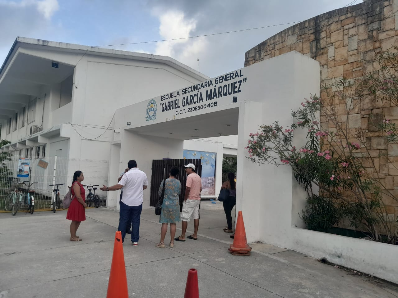 Sindicalizados de la educación en Playa del Carmen están en contra de instalar cámaras Sindicalizados de la educación en Playa del Carmen están en contra de instalar cámaras