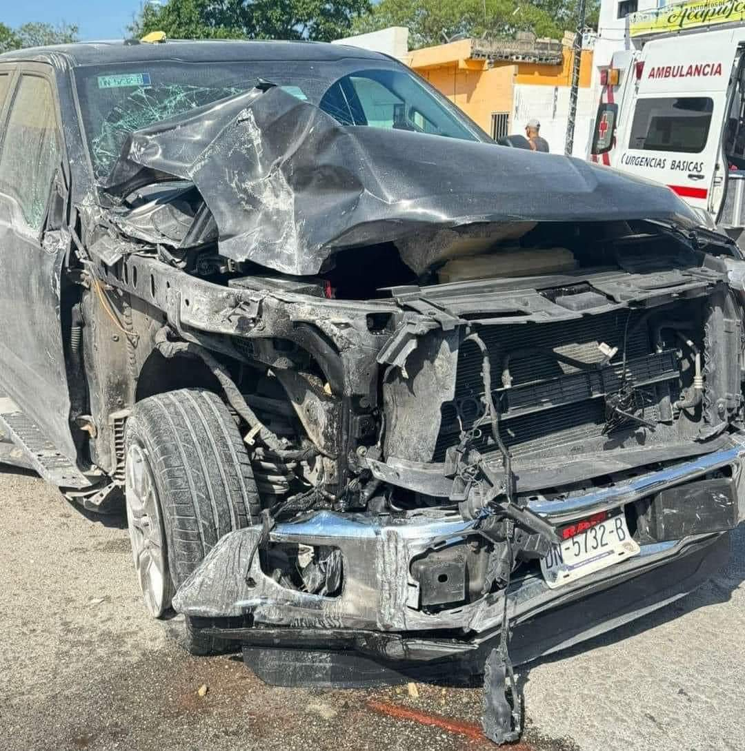 Así terminó la camioneta luego del accidente que provocó en Playa del Carmen Así terminó la camioneta luego del accidente que provocó en Playa del Carmen
