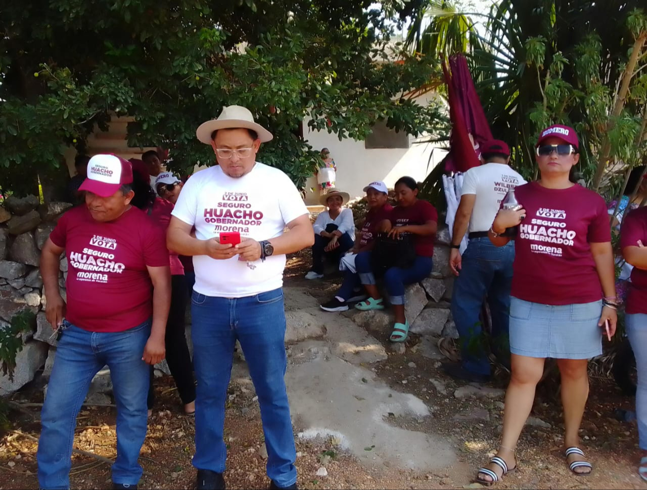Vecinos acompañarán al candidato durante la caminata Vecinos acompañarán al candidato durante la caminata