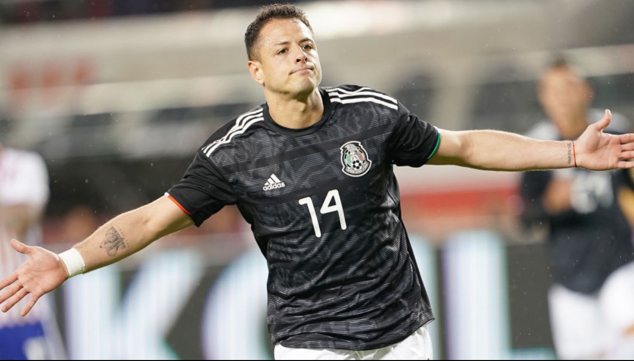 David Faitelson llama 'estorbo' al Chicharito y así reaccionan las redes