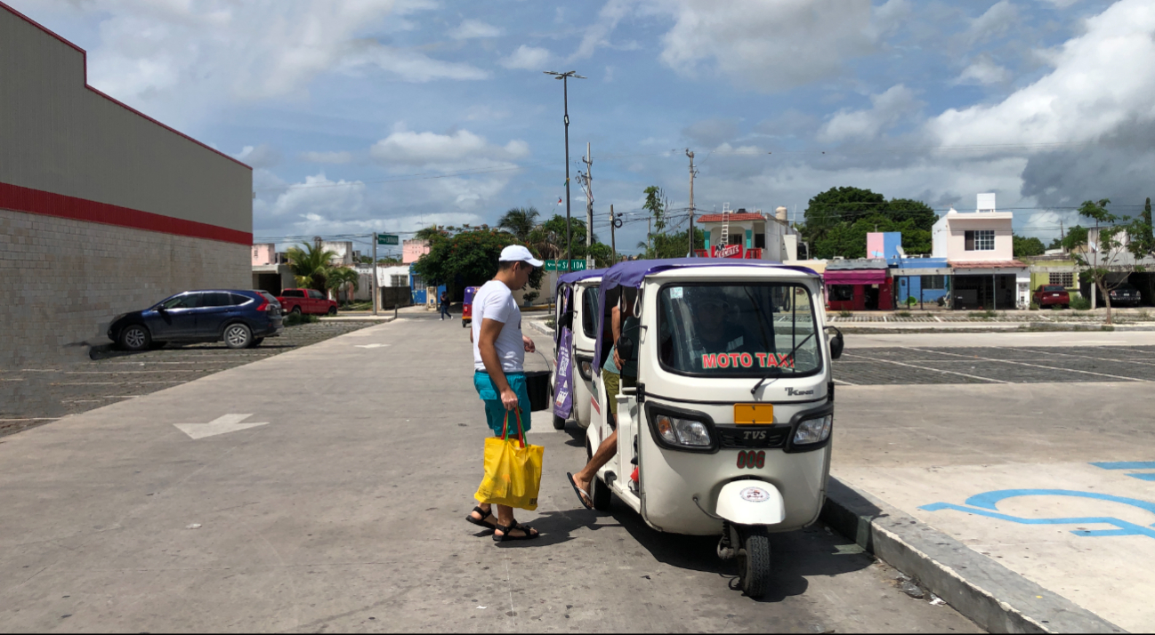 En Cancún circulan cerca de 2 mil 500 mototaxis En Cancún circulan cerca de 2 mil 500 mototaxis