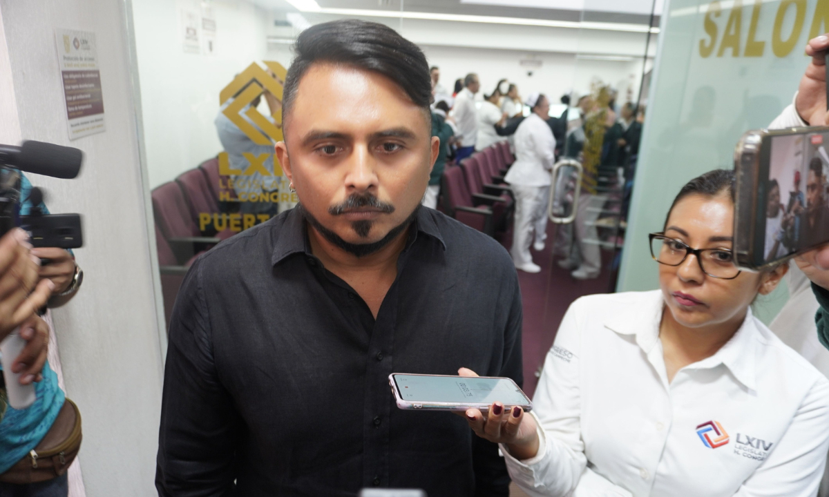 Congreso de Campeche analiza documentos del caso de policías en paro  