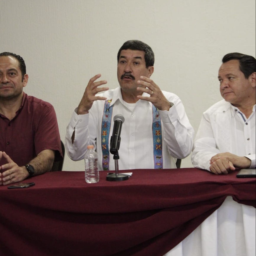 Javier Corral pidió que no le crean al cuento de que la llegada de Morena podría desestabilizar el Estado Javier Corral pidió que no le crean al cuento de que la llegada de Morena podría desestabilizar el Estado