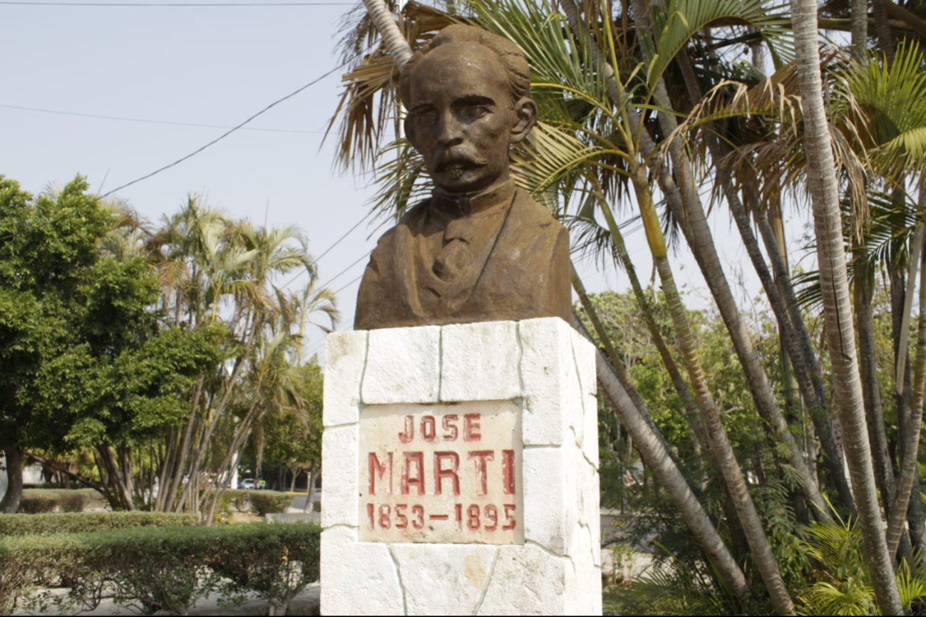 La ceremonia a José Martí se realiza en el Parque Las Américas La ceremonia a José Martí se realiza en el Parque Las Américas