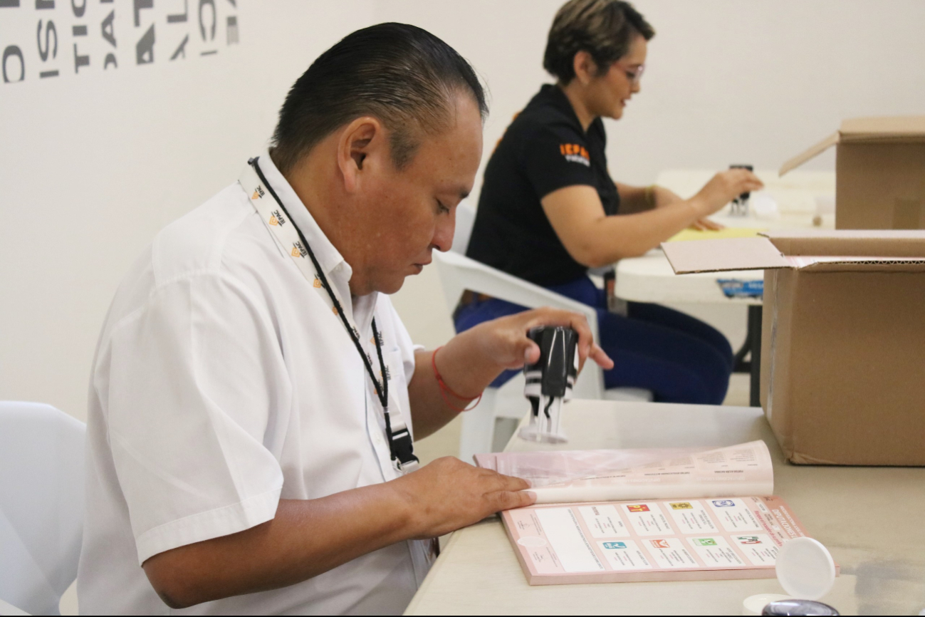 También adelantan sufragio algunos discapacitados También adelantan sufragio algunos discapacitados