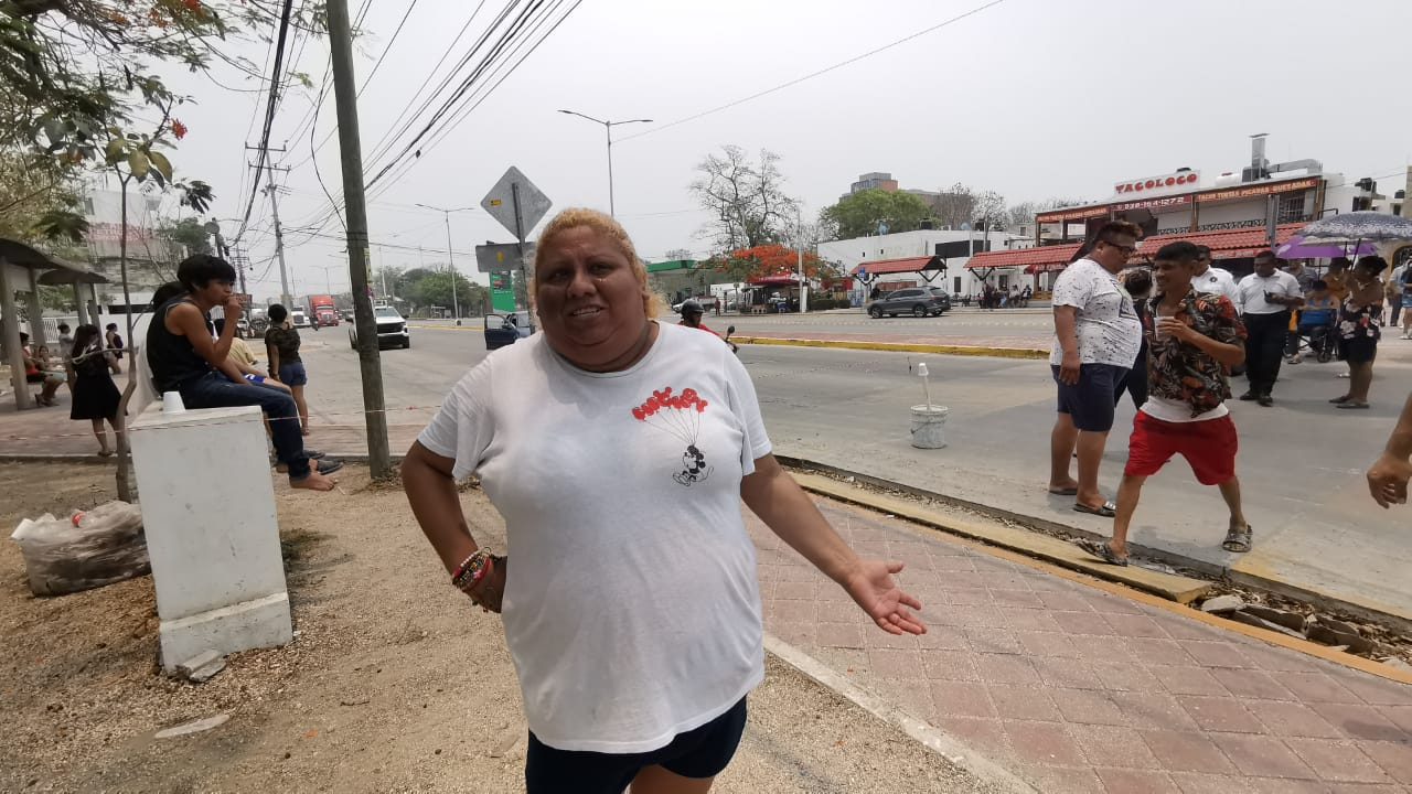 Bloquean calles de Ciudad del Carmen / Ricardo Jiménez Bloquean calles de Ciudad del Carmen / Ricardo Jiménez