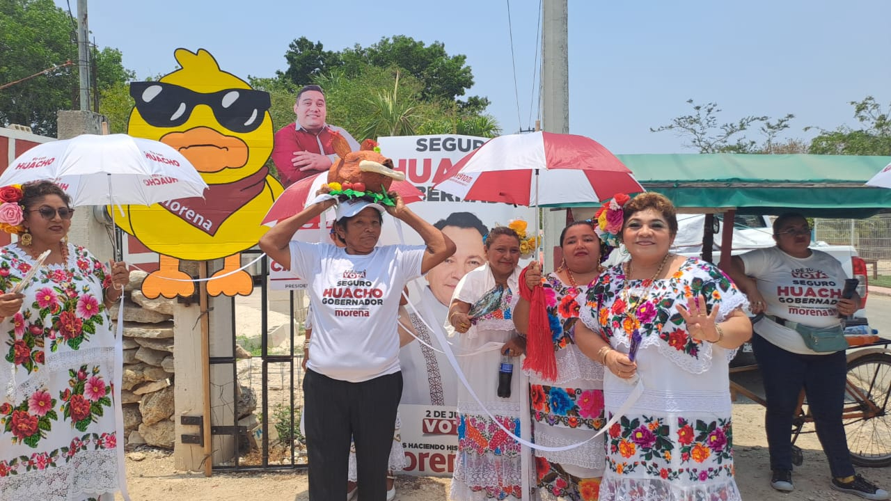 Familias de Ixil escucharán las propuestas de Joaquín Díaz Mena Familias de Ixil escucharán las propuestas de Joaquín Díaz Mena