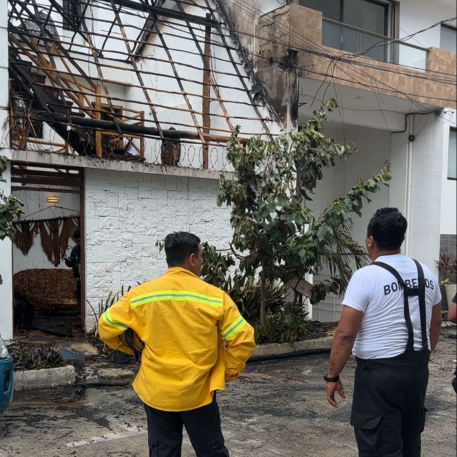 Los daños fueron graves en la palapa Los daños fueron graves en la palapa