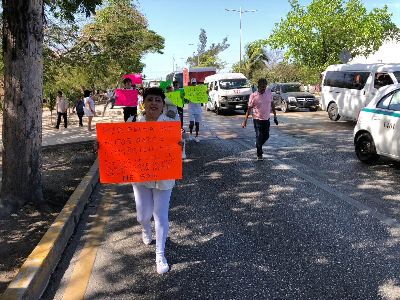 Trabajadores acusaron al Director del ISSSTE de Cancún por negligencia Trabajadores acusaron al Director del ISSSTE de Cancún por negligencia