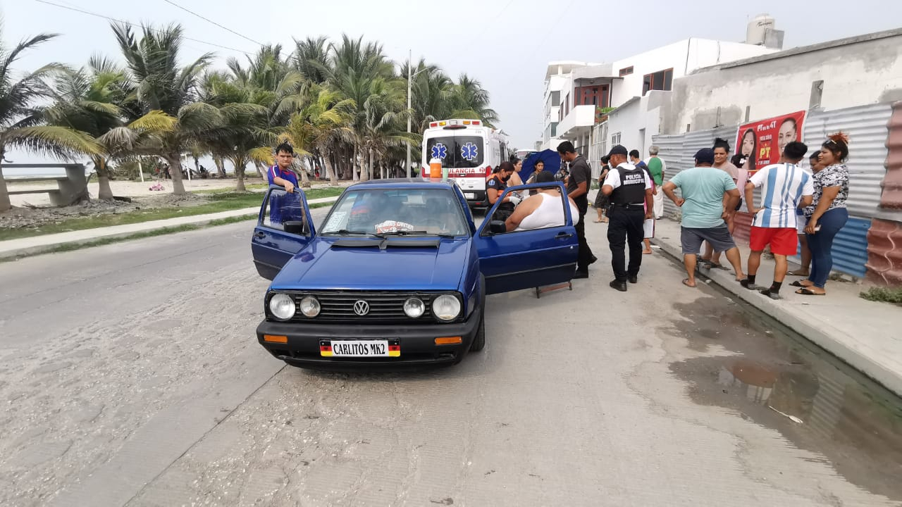Este fue uno de los vehículos dañados en Ciudad del Carmen Este fue uno de los vehículos dañados en Ciudad del Carmen
