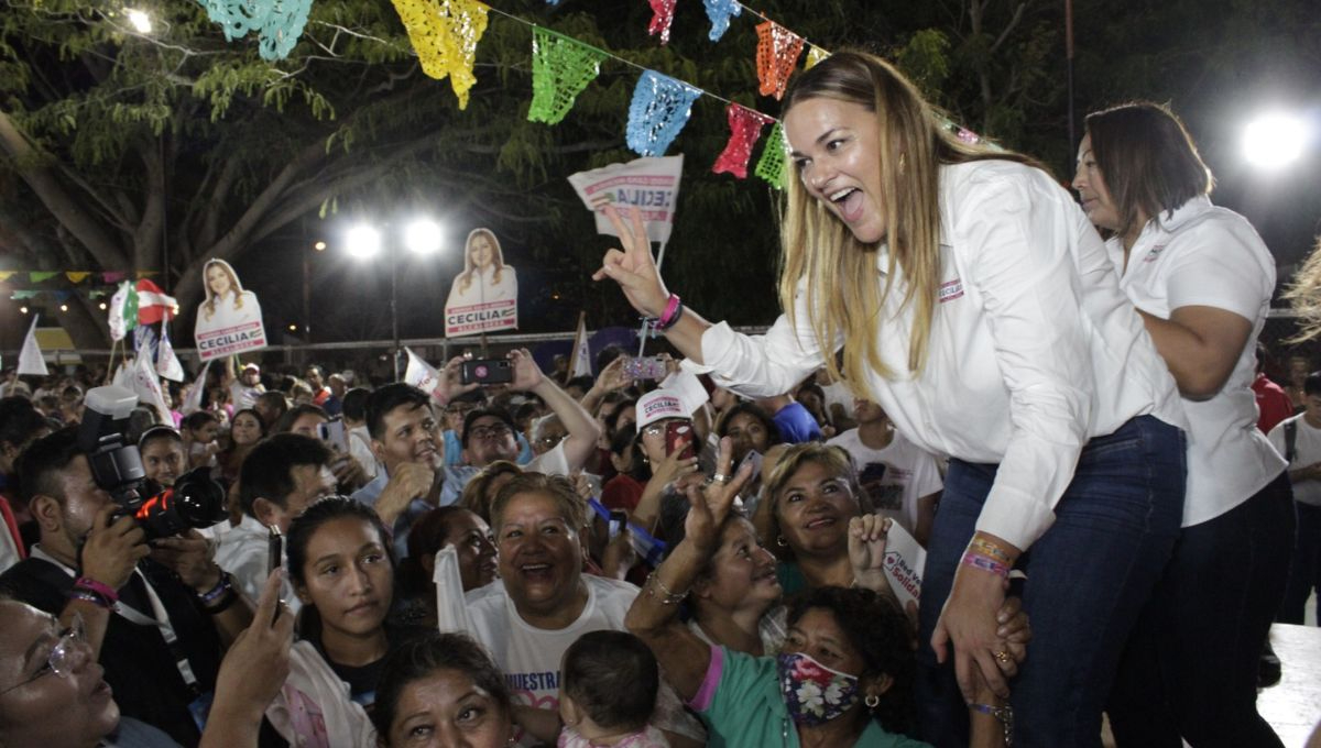 Cecilia Patrón exhorta a los habitantes de El Vergel II al voto libre y alegre en Mérida
