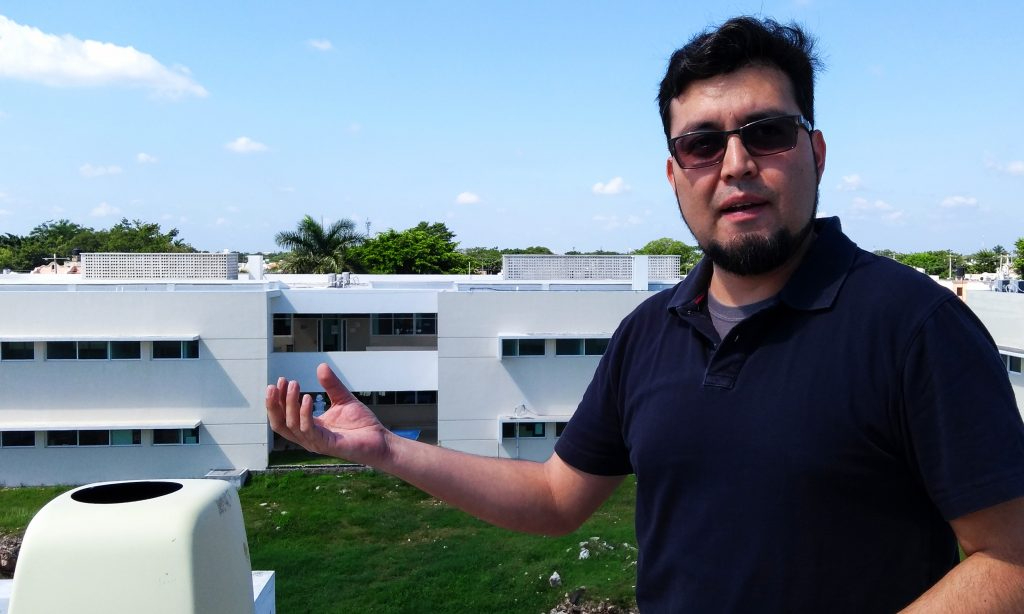 Daniel Rosas alertó a los yucatecos sobre una nube atípica de polvo de Sahara y bruma por quemas, que podrían ocasionar males respiratorios. Daniel Rosas alertó a los yucatecos sobre una nube atípica de polvo de Sahara y bruma por quemas, que podrían ocasionar males respiratorios.