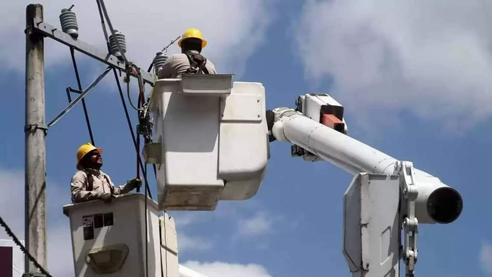 En Cancún, durante el pasado sábado y domingo, los habitantes del área de la Supermanzana 236 padecieron por fallas recurrentes. En Cancún, durante el pasado sábado y domingo, los habitantes del área de la Supermanzana 236 padecieron por fallas recurrentes.