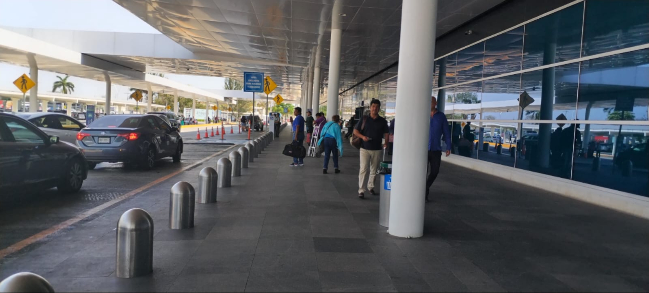 La jornada de este martes en el aeropuerto de Mérida se mantiene tranquila La jornada de este martes en el aeropuerto de Mérida se mantiene tranquila