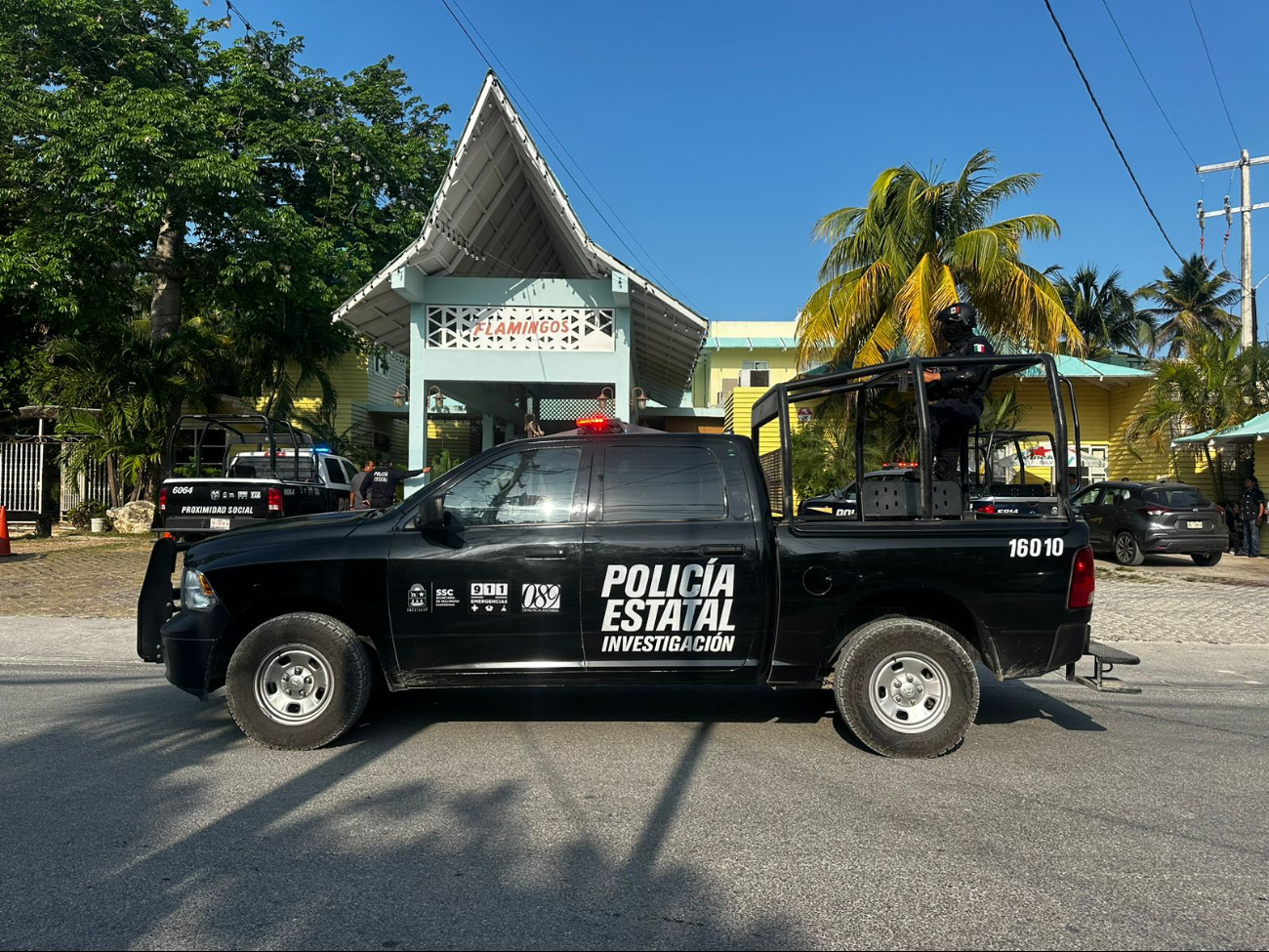 La Policía Estatal de Investigación arribó al restaurant Flamingos La Policía Estatal de Investigación arribó al restaurant Flamingos