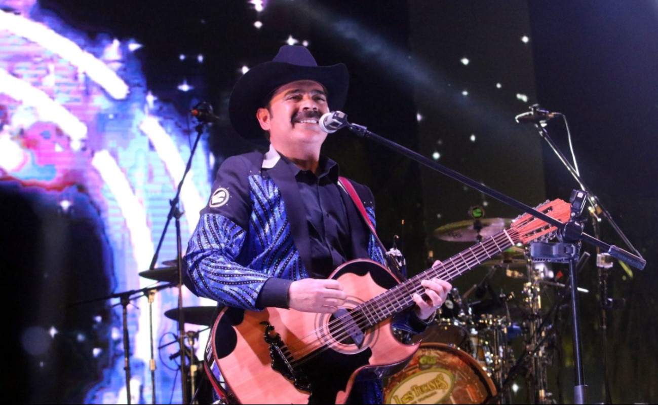 Los Tucanes de Tijuana fueron los que amenizaron la fiesta de XV años
