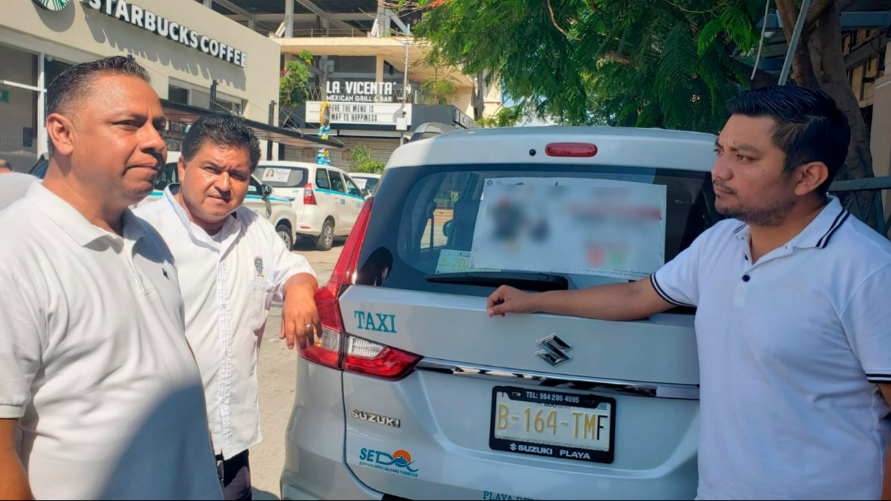 Luis Herrera Quiam junto con operadores del Sindicato de Taxistas Luis Herrera Quiam junto con operadores del Sindicato de Taxistas