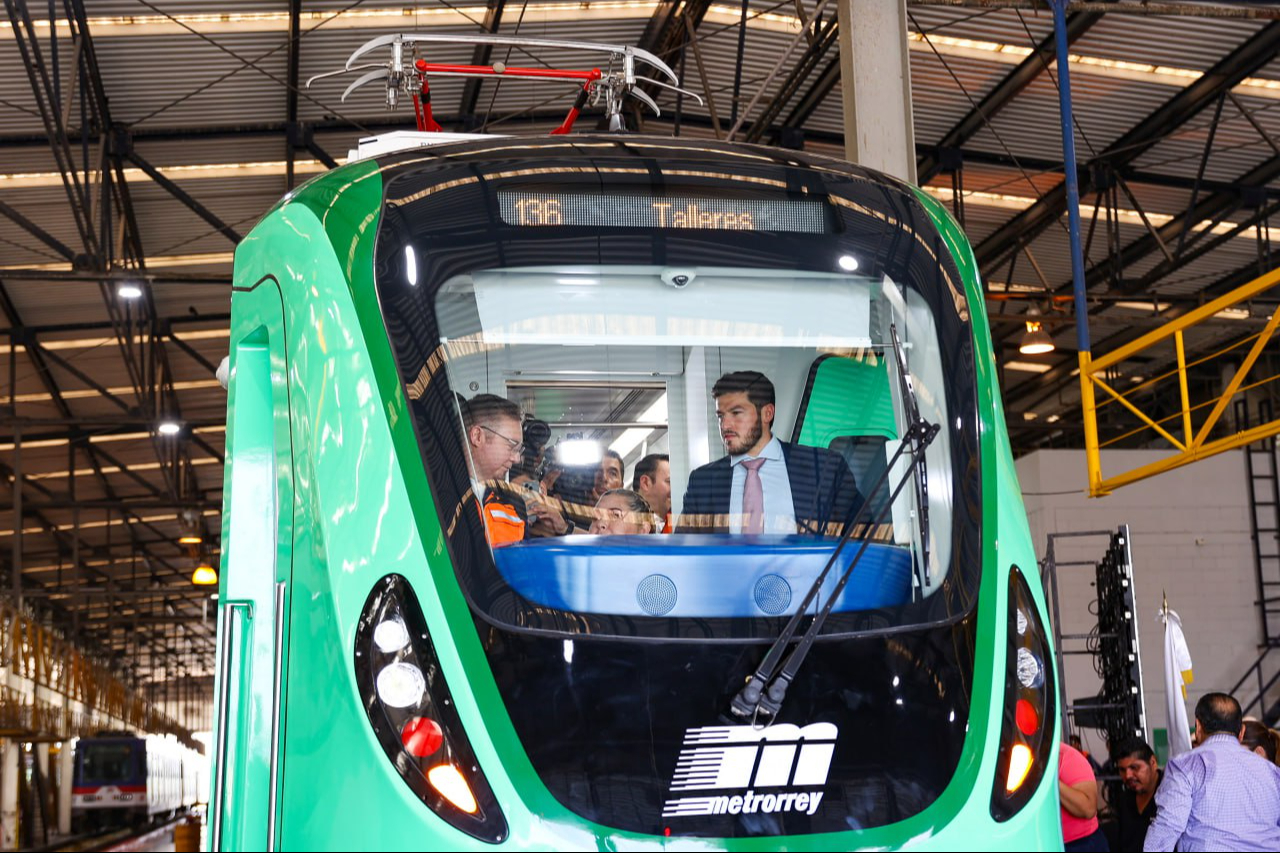 Samuel García supervisa la renovación del Metro de Monterrey Samuel García supervisa la renovación del Metro de Monterrey
