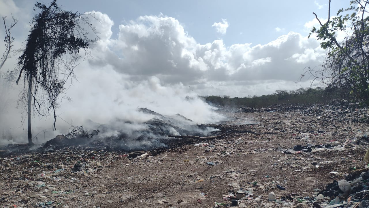Se desconoce la causa del incendio en el basurero municipal Se desconoce la causa del incendio en el basurero municipal