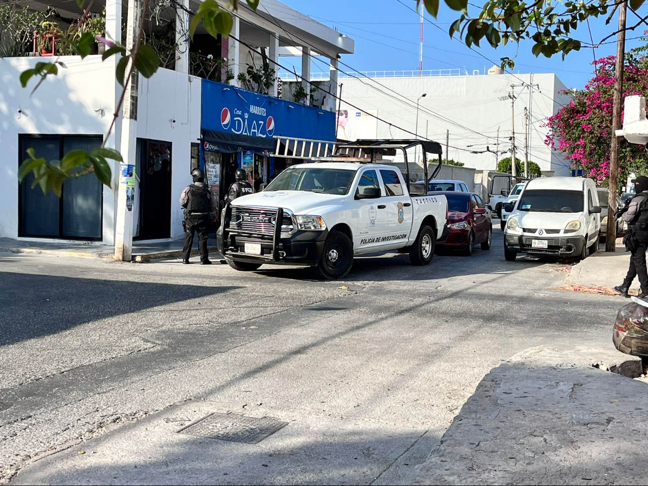 Cuatro mujeres permanecen en resguardo tras el cateo en Cancún Cuatro mujeres permanecen en resguardo tras el cateo en Cancún