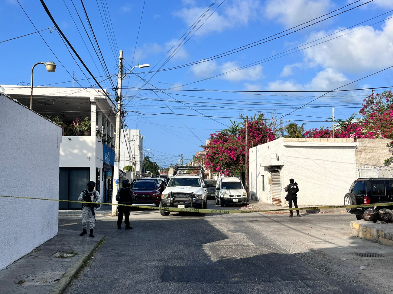 El área fue acordonada para proceder con las investigaciones en Cancún El área fue acordonada para proceder con las investigaciones en Cancún