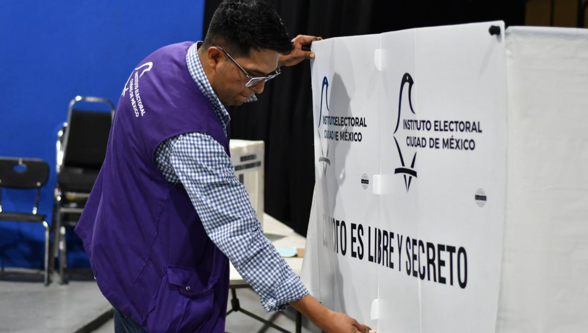 El Instituto Electoral de la Ciudad de México afina los detalles para redcibir el voto de 8 millones de capitalinos El Instituto Electoral de la Ciudad de México afina los detalles para redcibir el voto de 8 millones de capitalinos