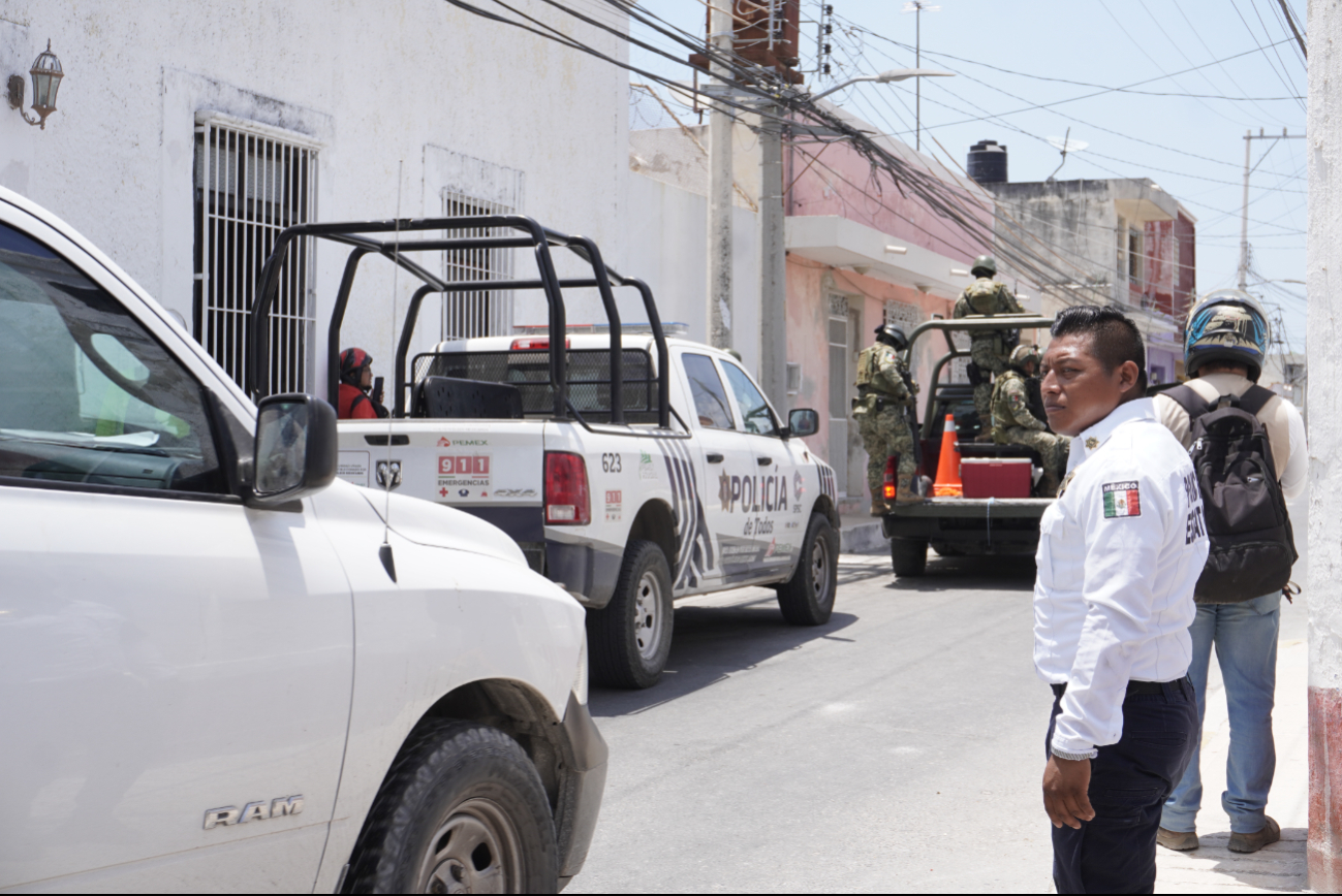 Reportan mochila con bomba molotov Reportan mochila con bomba molotov